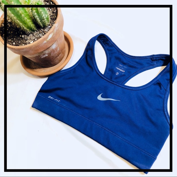 Purple Nike sports bra - Picture 3 of 5